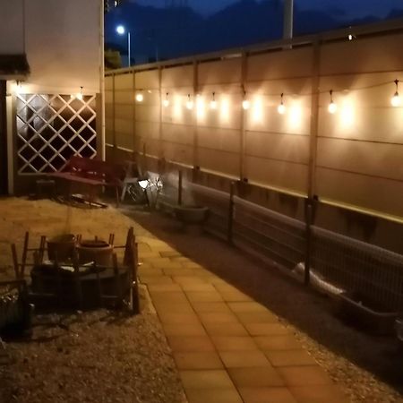 Kaeru Guest House Takamatsu Exterior photo