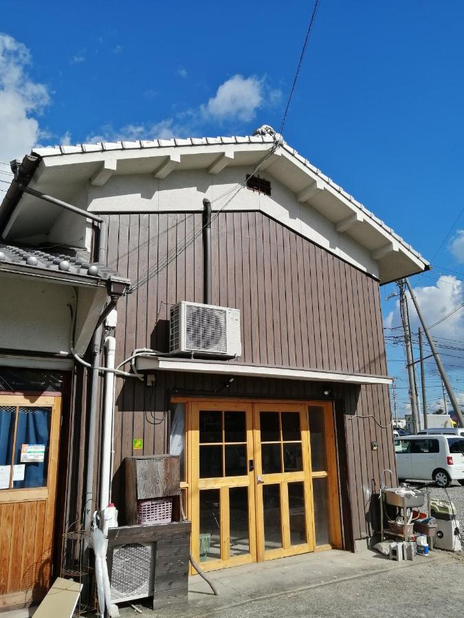 Kaeru Guest House Takamatsu Exterior photo