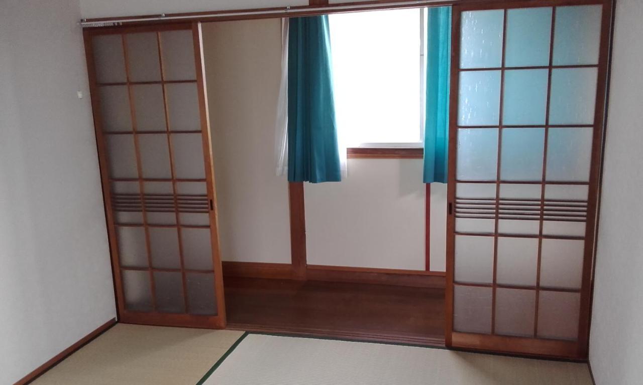 Kaeru Guest House Takamatsu Exterior photo